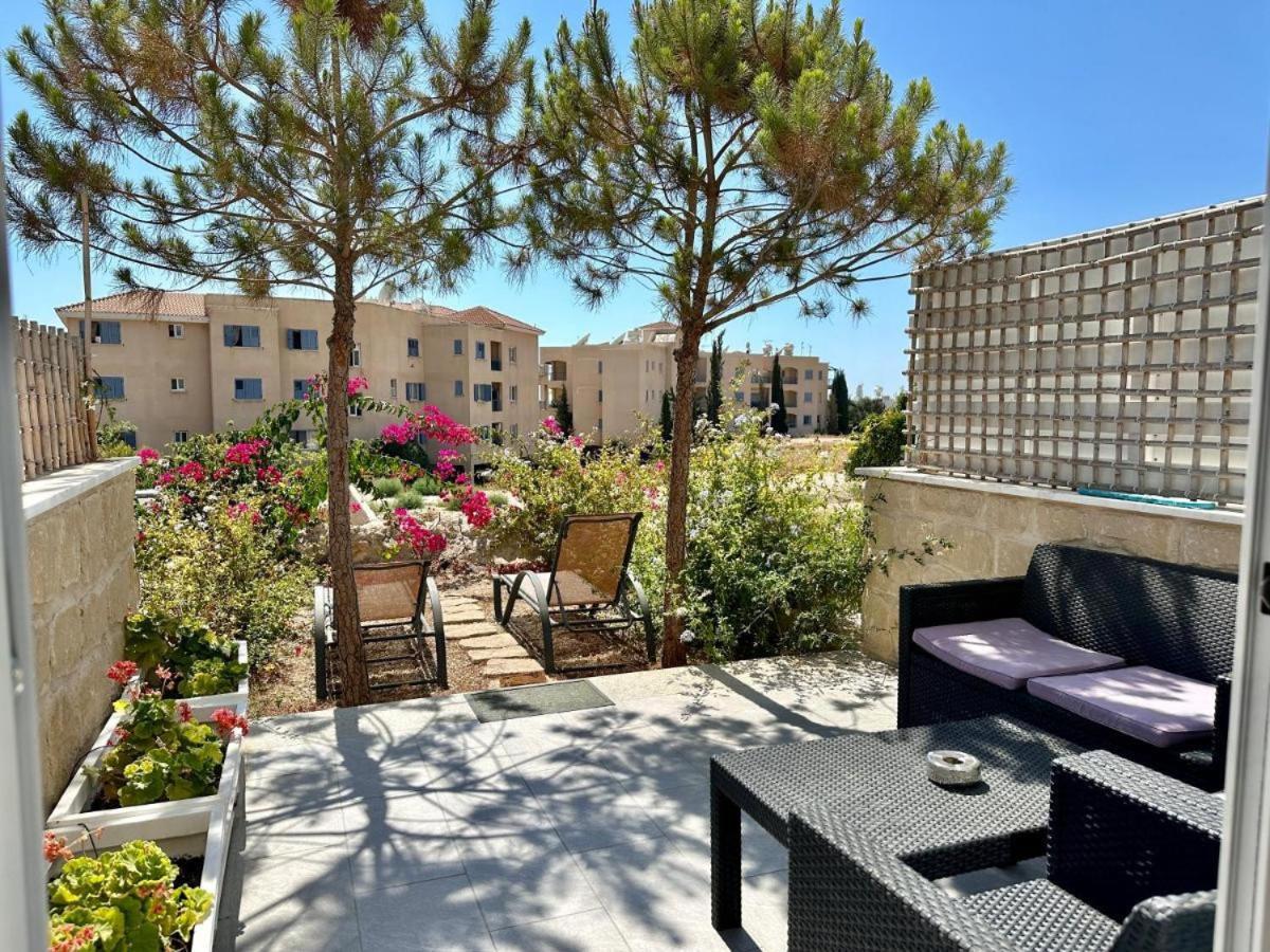H&O Danaos Sea Breeze Apartment Paphos Exterior photo